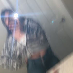 Meet your Posher, Aya